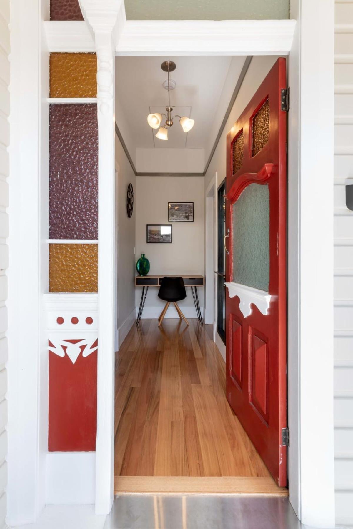 Cosy Accommodation Moments From The Centre Of Town With Wifi ลอนเชสตัน ภายนอก รูปภาพ